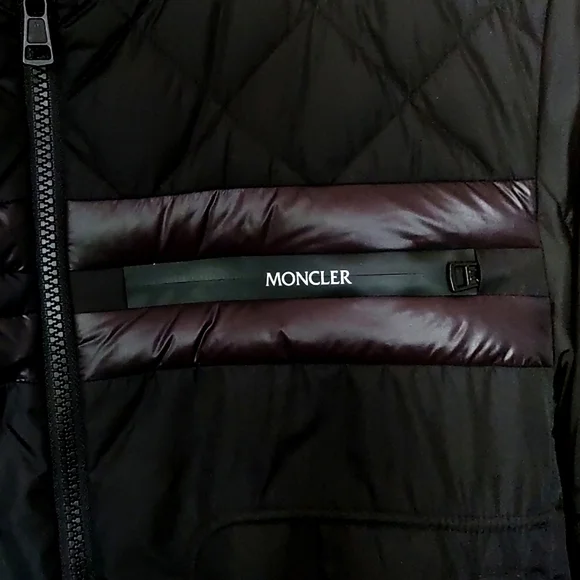 MONCLER Atiu Jacket - Picture 5 of 8